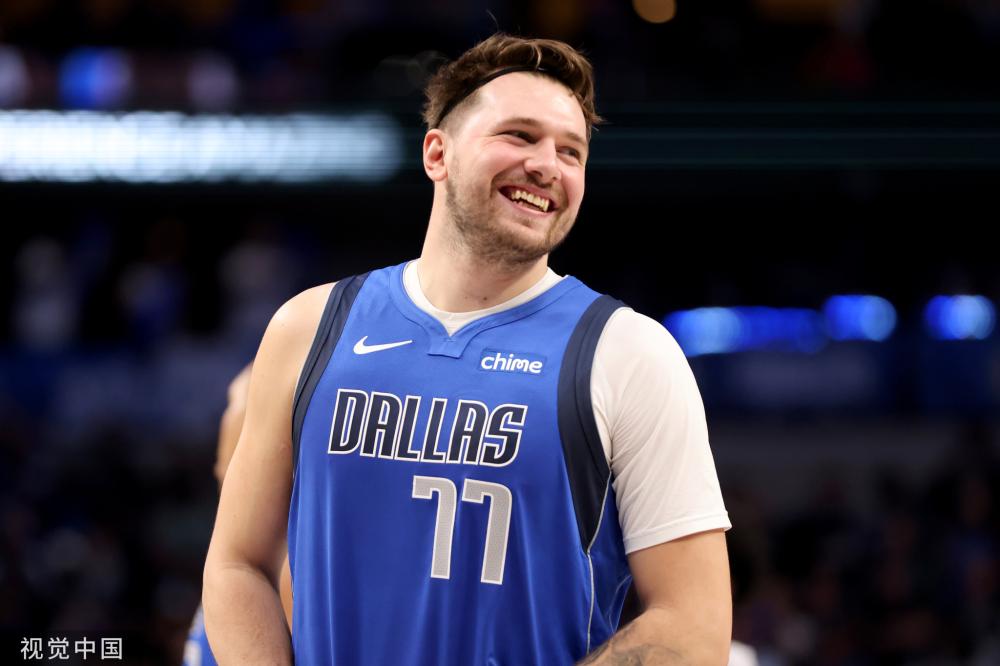 之间的紧张 之间的紧张