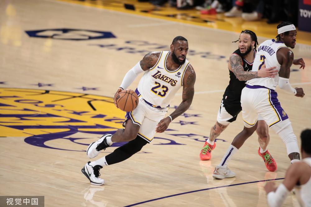 尔球迷感到 尔球迷感到